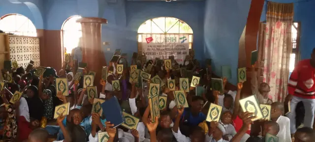 2026 Sierra Leone'de Kuran-ı Kerim Dağıtımı