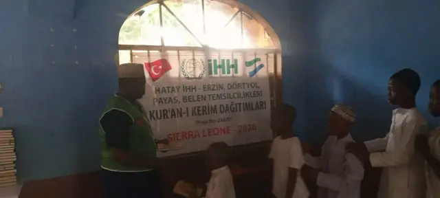 Sierra Leone Kuran Dağıtımı - Dağıtım sahnesi